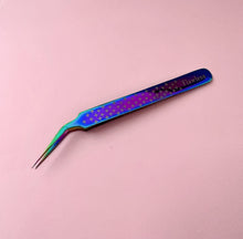 Load image into Gallery viewer, The Flawless Curved Isolation Tweezer
